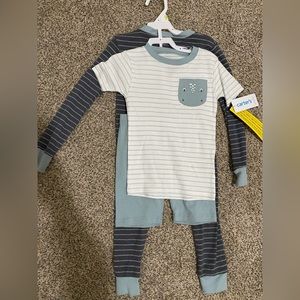 Carters 4t boys pjs 4 pairs